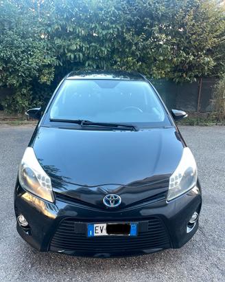 YARIS HIBRID TOYOTA