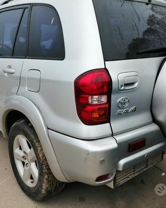 Ricambi usati Toyota rav4