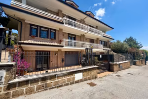 Villa Bifamiliare Panoramica