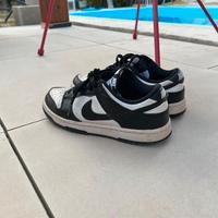 Nike Dunk Low Nere e Bianche 35 Nuove