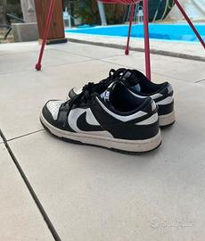 Nike Dunk Low Nere e Bianche 35 Nuove