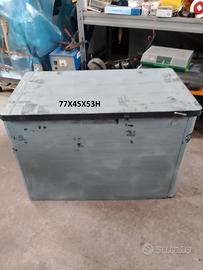 contenitore in  plastica per esterno