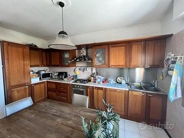 CUCINA USATA IN LEGNO DI CILIEGIO