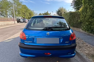 PEUGEOT 206