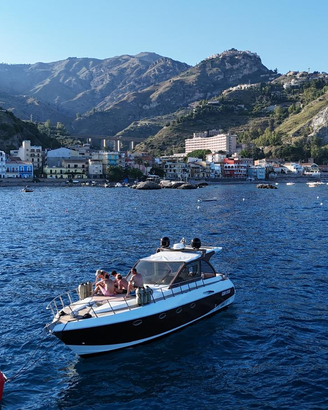 Dalla Pietà 40 piedi completamente refittata -