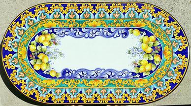 Tavoli meravigliosi in pietra lavica siciliana