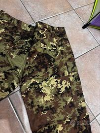 Pantalone mimetica