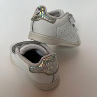 Scarpina Adidas Stan Smith numero 22