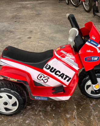 Moto a batteria ducati per bimbi