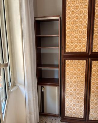 Mobile credenza ripiani