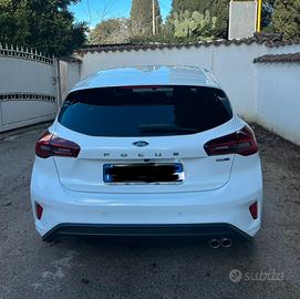 FORD FOCUS ST LINE X