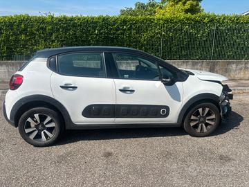 Citroen C3 PureTech 110 S&S Shine