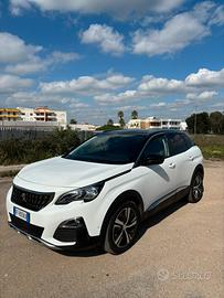 Peugeot 3008 business 130 cv