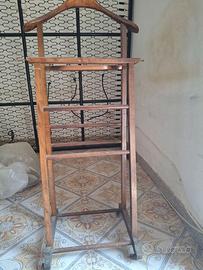 Porta e stira camicie legno