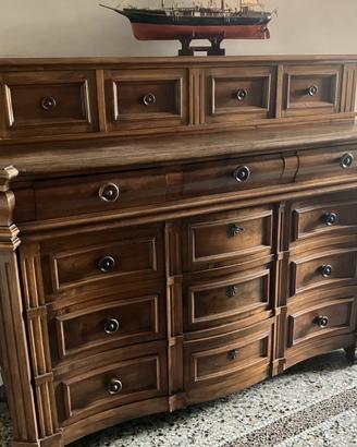 Credenza
