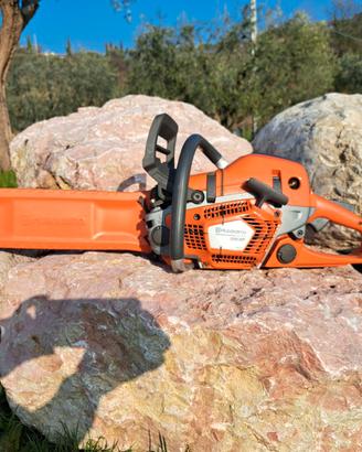 HUSQVARNA motosega pari al nuovo