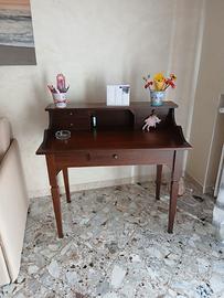 Scrittoio arte povera