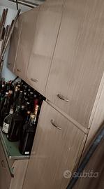 mobili componibili colore beige