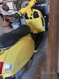 Vespa 250 gts