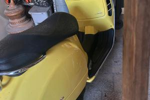 Vespa 250 gts