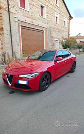 Alfa romeo giulia 2.2 turbo diesel AT8