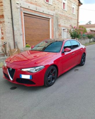 Alfa romeo giulia 2.2 turbo diesel AT8