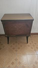 comodino antico 