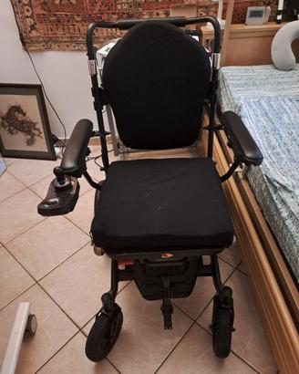 CARROZZINA ELETTRICA PIEGHEVOLE ALBER ERIVO R10
