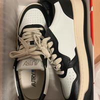 Autry nere e bianche nuove