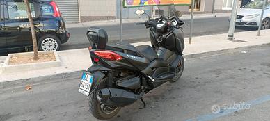 Yamaha XMAX 400 ABS