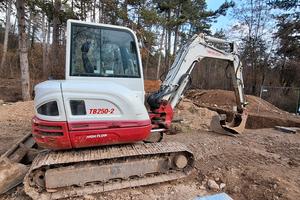 Mini escavatore Takeuchi TB 250-2