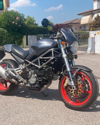 Ducati Monster s4