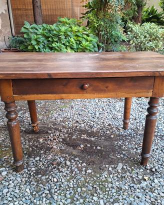 Tavolo da cucina d'epoca in legno