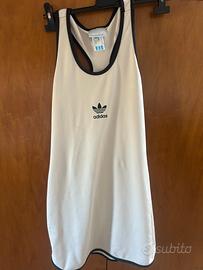 Vestito adidas taglia L