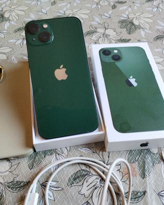 IPhone 13 verde 128 gb. con scatola originale. 