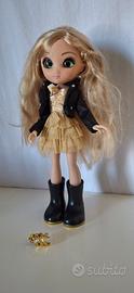 Unique eyes doll