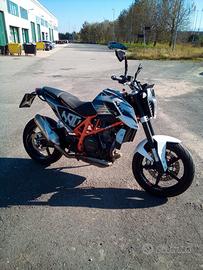 KTM 690 Duke - 2012 Patente A2