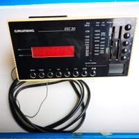 Radiosveglia vintage Grundig ESC30