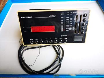 Radiosveglia vintage Grundig ESC30