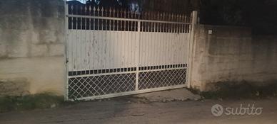 cancello scorrevole in ferro battuto