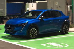 Peugeot 208 gt line elettrica