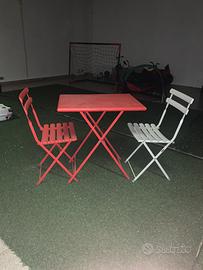 1 tavolino 2 sedie emu