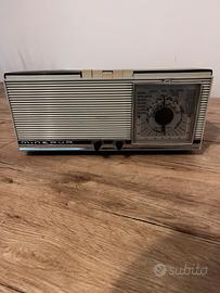 Radio a valvole  Minerva annii 60