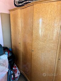 Armadio in legno