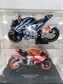 Moto Pedrosa e Melandri 2007 in miniatura