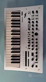 Korg Minilogue 