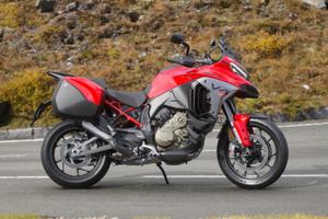 Ducati Multistrada V4 1160 S Red Travel&Radar my25