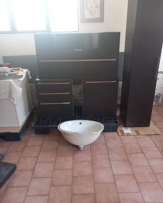 Mobile bagno con lavandino incassato