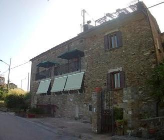 Porzione di casa a San Mauro Cilento (Sa)