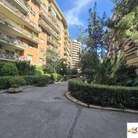 CROCE ROSSA: 5 VANI IN RESIDENCE CON POSTO MOTO